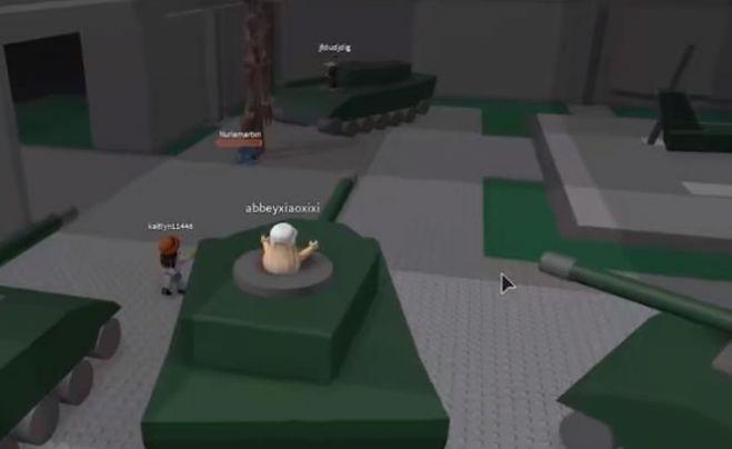 屌德斯解说Roblox警笛头灾害模拟手机版游戏